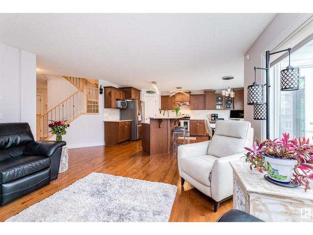 6139 10 Av Sw, House detached with 5 bedrooms, 3 bathrooms and null parking in Edmonton AB | Image 10