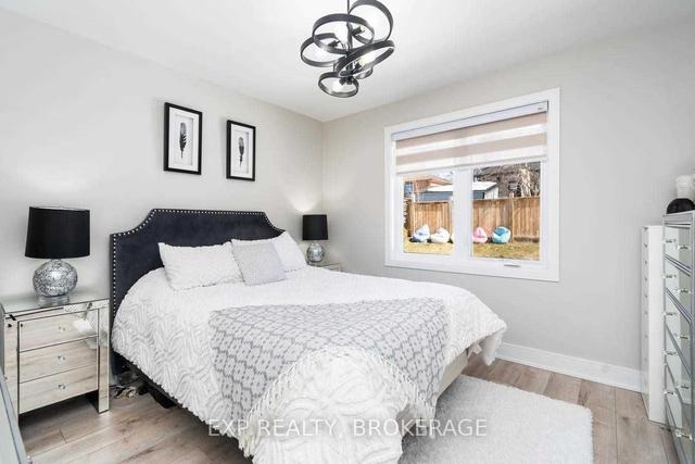 11 Nipissing Dr, House detached with 3 bedrooms, 2 bathrooms and 4 parking in Toronto ON | Image 9