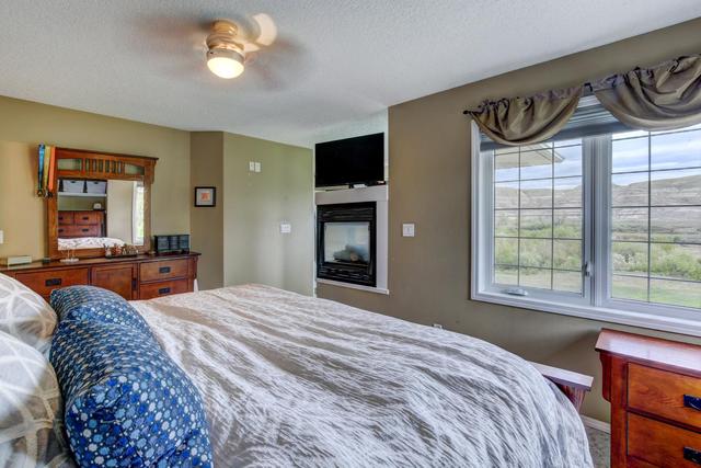2000 7 Avenue E, House detached with 5 bedrooms, 3 bathrooms and 2 parking in Drumheller AB | Image 21