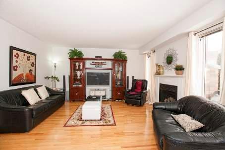 7059 Magistrate Terr, House detached with 4 bedrooms, 3 bathrooms and 4 parking in Mississauga ON | Image 4