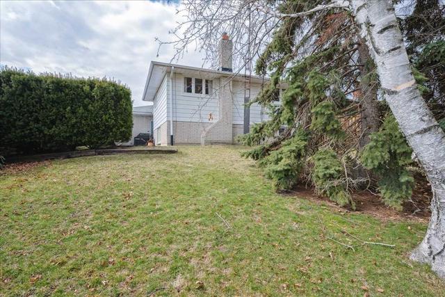 2144 Meadowbrook Rd, House detached with 3 bedrooms, 2 bathrooms and 3 parking in Burlington ON | Image 35