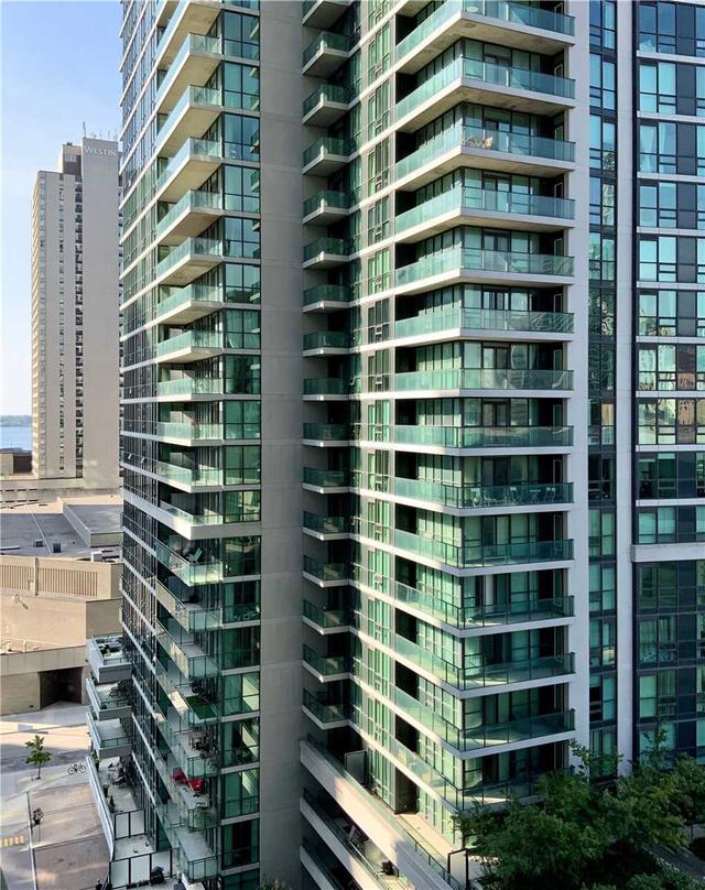 1202 - 18 Harbour St, Condo with 2 bedrooms, 2 bathrooms and 2 parking in Toronto ON | Image 19
