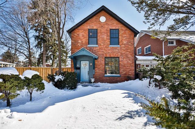81 Queens Dr, House detached with 3 bedrooms, 4 bathrooms and 4 parking in Toronto ON | Image 1