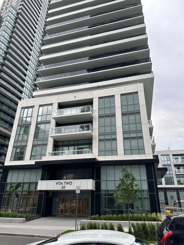 405 - 65 Annie Craig Dr S, Condo with 2 bedrooms, 2 bathrooms and 1 parking in Toronto ON | Image 1