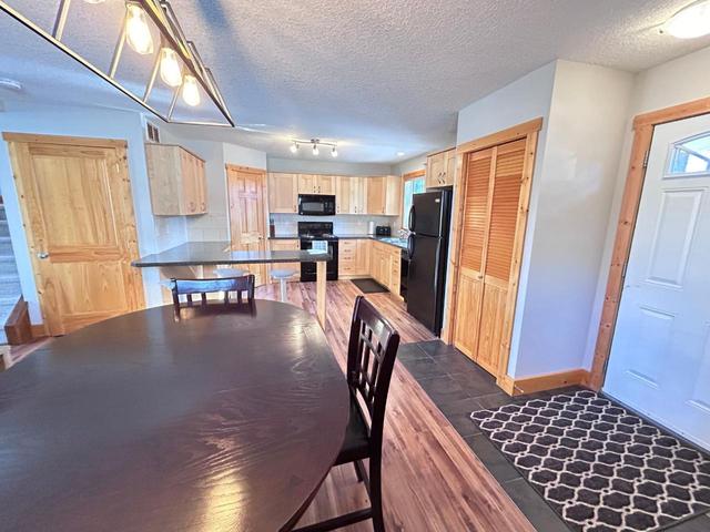 93 - 4868 Riverview Drive, House detached with 4 bedrooms, 2 bathrooms and null parking in East Kootenay G BC | Image 3