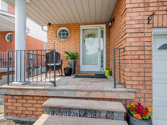 616 Amaretto Ave, House semidetached with 3 bedrooms, 4 bathrooms and 4 parking in Pickering ON | Image 12