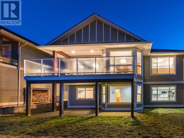 696 Pacific Heights Lane, House detached with 5 bedrooms, 3 bathrooms and 4 parking in Campbell River BC | Image 2