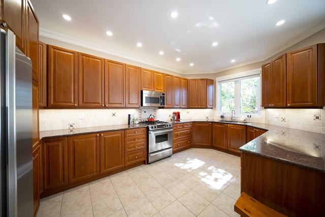 3954 Pondview Way, House detached with 3 bedrooms, 3 bathrooms and 4 parking in Mississauga ON | Image 7