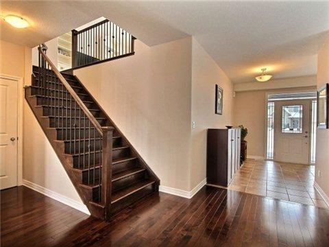 8680 Westport Dr, House detached with 3 bedrooms, 4 bathrooms and 4 parking in Niagara Falls ON | Image 3
