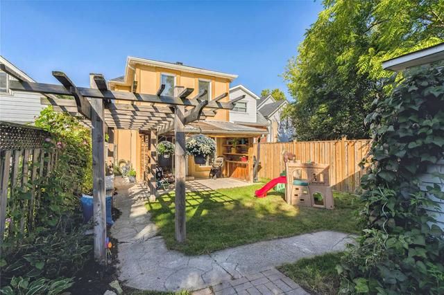 15 East 23rd St, House detached with 3 bedrooms, 2 bathrooms and 4 parking in Hamilton ON | Image 32