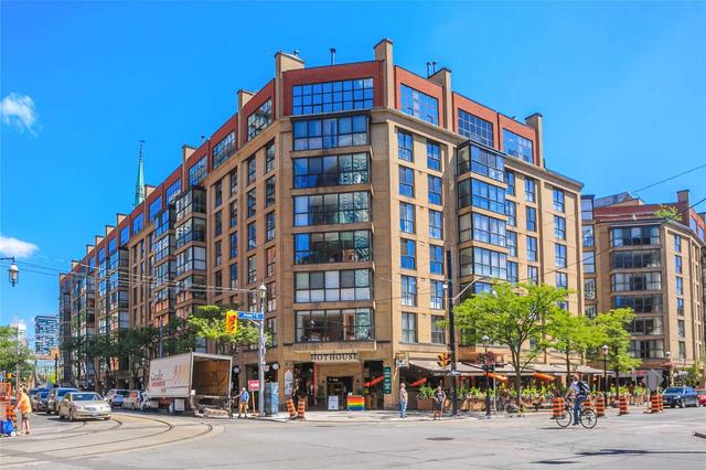 710 - 35 Church St, Condo with 1 bedrooms, 2 bathrooms and 1 parking in Toronto ON | Card Image