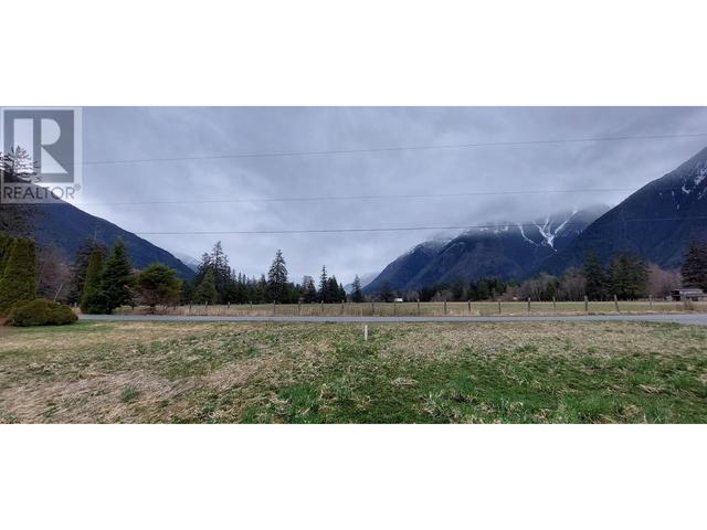 926 North Grant Road, House detached with 2 bedrooms, 1 bathrooms and null parking in Central Coast D BC | Image 28