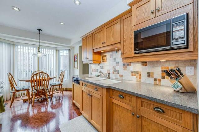 97 Belinda Sq, House detached with 3 bedrooms, 3 bathrooms and 4 parking in Toronto ON | Image 16