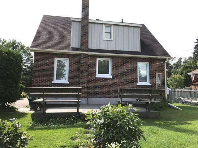 873 Masson St, House detached with 3 bedrooms, 1 bathrooms and 3 parking in Oshawa ON | Image 5