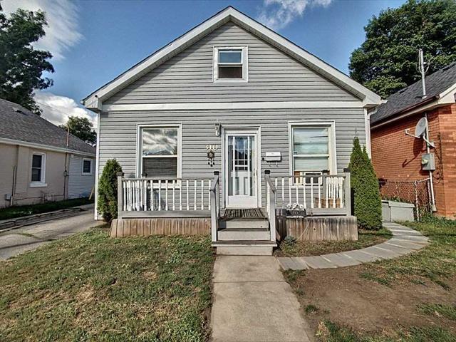 310 Rawdon St, House detached with 2 bedrooms, 1 bathrooms and 2 parking in Brantford ON | Image 1