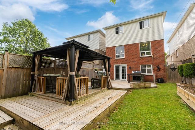 112 Champine Sq, House detached with 3 bedrooms, 4 bathrooms and 4 parking in Clarington ON | Image 35