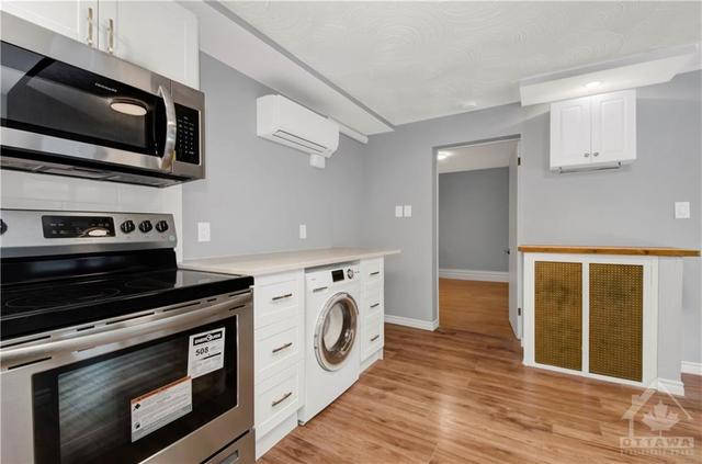 b - 45 St Andrew Street, Condo with 2 bedrooms, 1 bathrooms and 1 parking in Ottawa ON | Image 6