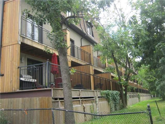 3706 Bathurst St, House attached with 3 bedrooms, 3 bathrooms and 1 parking in Toronto ON | Image 2