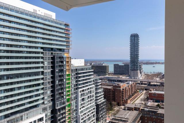 2208 - 158 Front St E, Condo with 2 bedrooms, 2 bathrooms and 1 parking in Toronto ON | Image 20