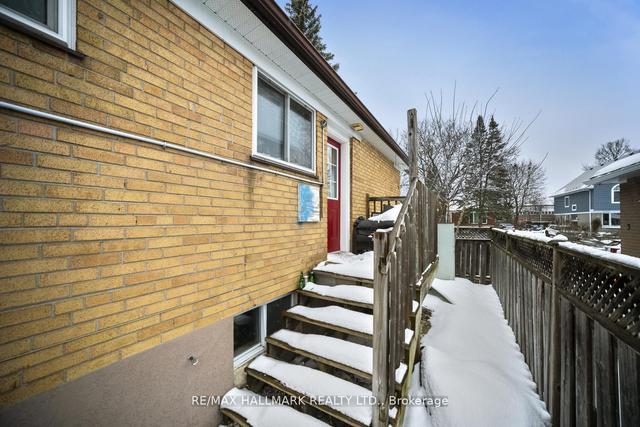 1 Huron Crt, House detached with 3 bedrooms, 2 bathrooms and 4 parking in Aurora ON | Image 28