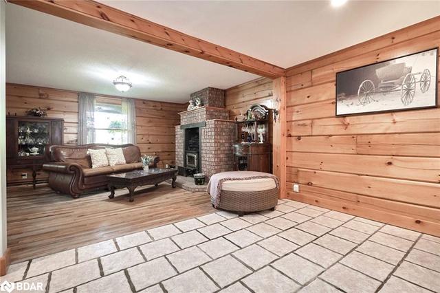 219 Medonte Side Road 2, House detached with 3 bedrooms, 1 bathrooms and 20 parking in Oro Medonte ON | Image 7