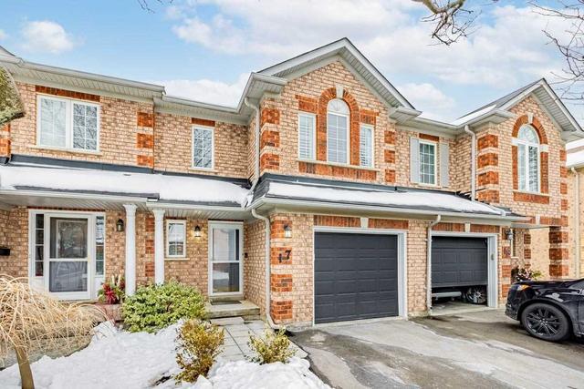 2001 Atkinson Dr, Condo with 3 bedrooms, 3 bathrooms and 2 parking in Burlington ON | Image 1