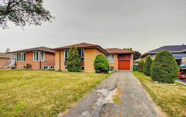 112 Clifton Ave, House detached with 3 bedrooms, 2 bathrooms and 3 parking in Toronto ON | Image 1