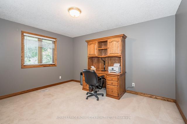3 Tanager Dr, House detached with 4 bedrooms, 3 bathrooms and 4 parking in Guelph ON | Image 25