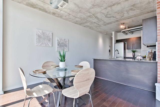 1511 - 150 Sudbury St, Condo with 2 bedrooms, 2 bathrooms and 1 parking in Toronto ON | Image 4
