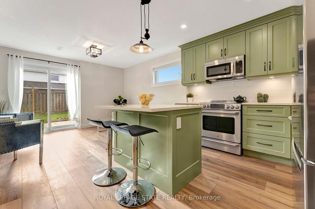 main - 144 Ravenbury Dr, House detached with 1 bedrooms, 1 bathrooms and 2 parking in Hamilton ON | Image 5