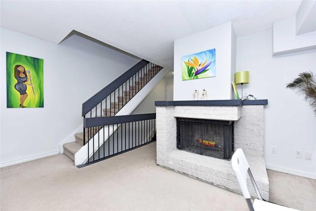 65 - 275 Manse Rd, Townhouse with 3 bedrooms, 2 bathrooms and 1 parking in Toronto ON | Image 12