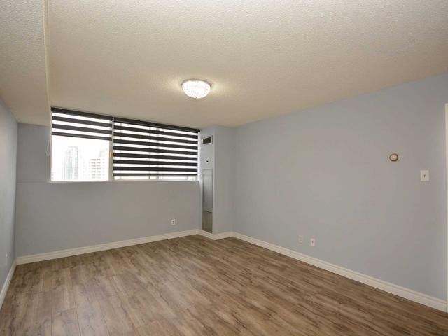 1907 - 3700 Kaneff Cres, Condo with 2 bedrooms, 2 bathrooms and 1 parking in Mississauga ON | Image 22