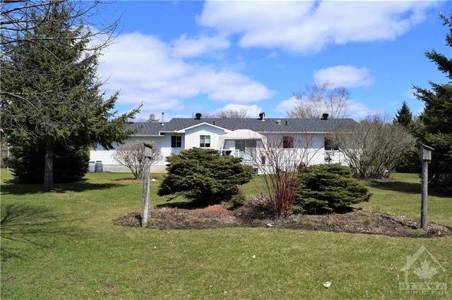 145 Julie Anne Crescent, House detached with 3 bedrooms, 2 bathrooms and 10 parking in Mississippi Mills ON | Image 26