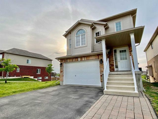 upper - 287 Westmeadow Dr, House detached with 3 bedrooms, 3 bathrooms and 2 parking in Kitchener ON | Card Image
