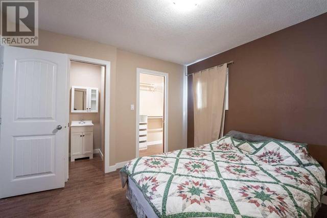 522 52 Avenue, House detached with 3 bedrooms, 1 bathrooms and 3 parking in Coalhurst AB | Image 28