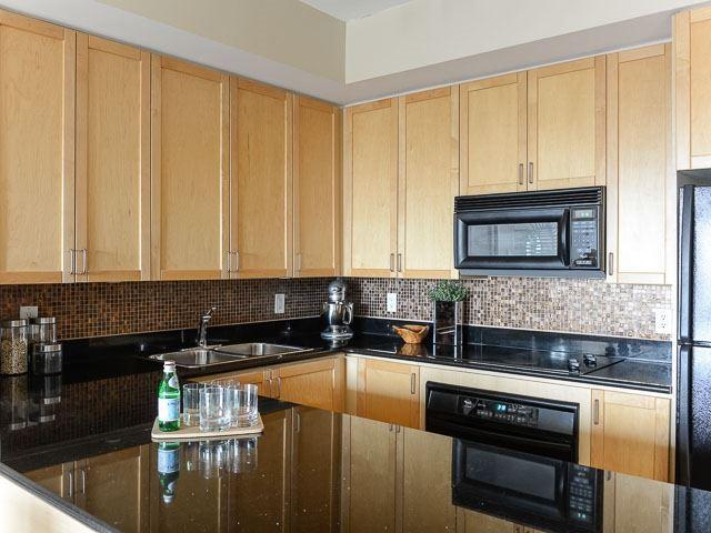 lph 7 - 245 Davisville Ave, Condo with 1 bedrooms, 1 bathrooms and 1 parking in Toronto ON | Image 11