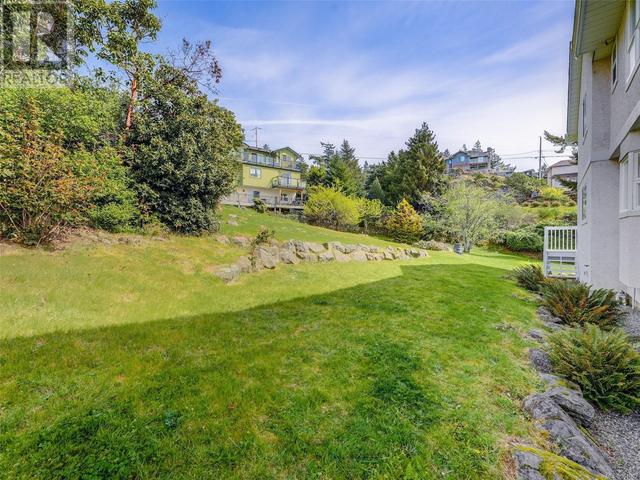 3509 Sunheights Dr, House detached with 4 bedrooms, 3 bathrooms and 4 parking in Langford BC | Image 33