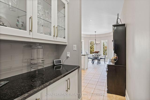 1089 Far North Circ, House detached with 4 bedrooms, 5 bathrooms and 6 parking in Newmarket ON | Image 13