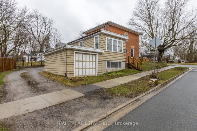 276 Parkhill Rd W, House detached with 3 bedrooms, 2 bathrooms and 5 parking in Peterborough ON | Image 31