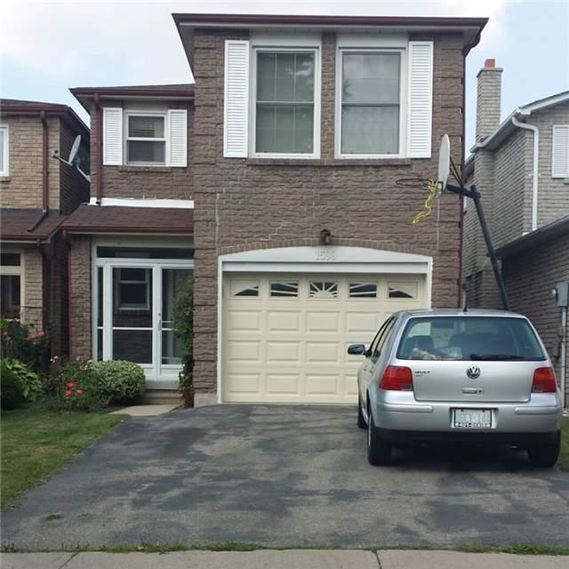 1599 Dewberry Cres, House attached with 4 bedrooms, 4 bathrooms and 3 parking in Mississauga ON | Image 1