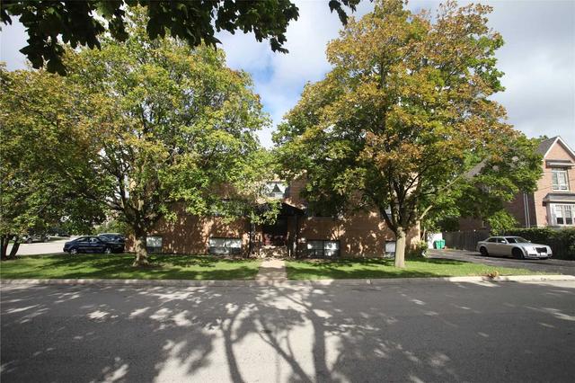 20 Princess St, House detached with 9 bedrooms, 6 bathrooms and 8 parking in Mississauga ON | Image 1