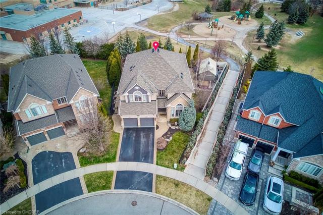 2379 Darlington Trail, House detached with 4 bedrooms, 4 bathrooms and 4 parking in Oakville ON | Image 23