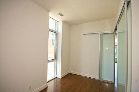 s827 - 112 George St, Condo with 1 bedrooms, 1 bathrooms and 1 parking in Toronto ON | Image 6