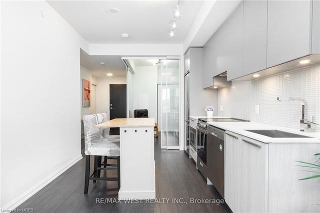 315 - 4208 Dundas Street West Street W, House attached with 2 bedrooms, 2 bathrooms and 1 parking in Toronto ON | Image 11