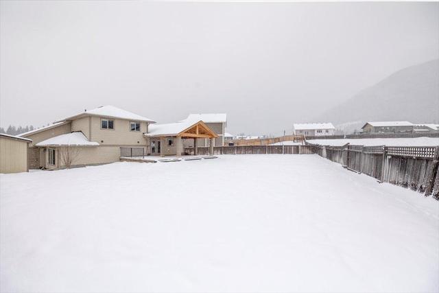 2311 Falcon Court, House detached with 3 bedrooms, 2 bathrooms and 5 parking in Sparwood BC | Image 59