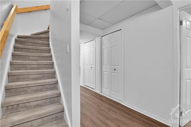 1437 Deavy Way, Townhouse with 3 bedrooms, 2 bathrooms and 3 parking in Ottawa ON | Image 23