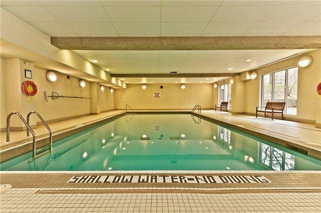 110 - 35 Ormskirk Ave, Condo with 3 bedrooms, 2 bathrooms and 1 parking in Toronto ON | Image 3