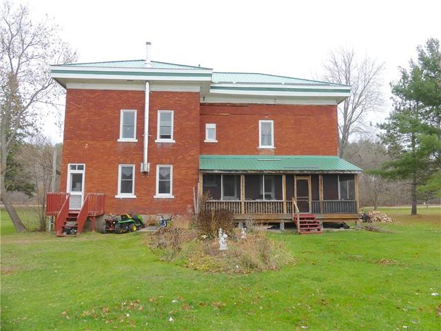 391 Mount St Patrick Road, House detached with 6 bedrooms, 2 bathrooms and 4 parking in Greater Madawaska ON | Image 30