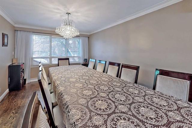 16 Stormont Ave, House detached with 4 bedrooms, 4 bathrooms and 4 parking in Toronto ON | Image 2