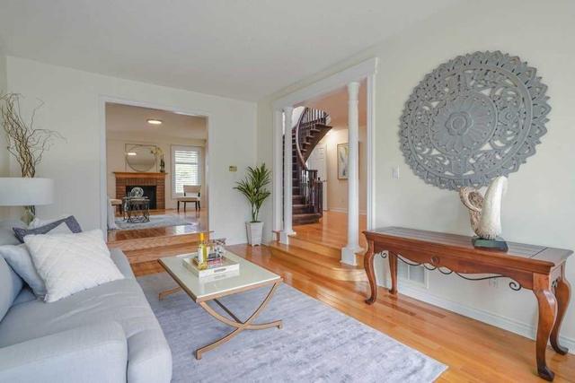 28 Hester Ave, House detached with 4 bedrooms, 3 bathrooms and 4 parking in Ajax ON | Image 2